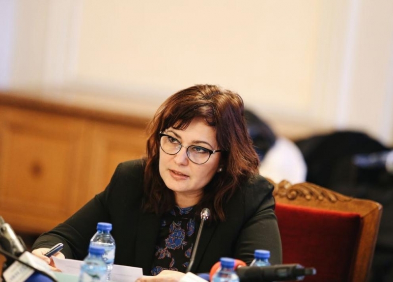 Недостатъчният брой медицински сестри е основен проблем в човешките ресурси