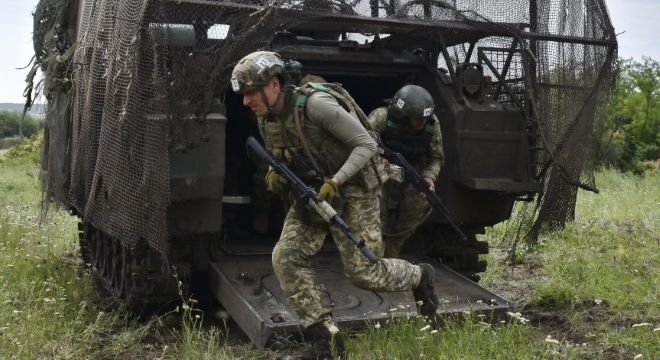 Украинска атака с дронове срещу логистичен център в градче в