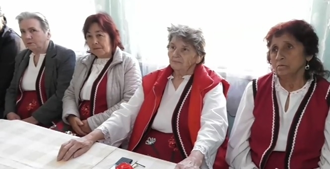 Възрастни жени от Монтанско още чакат пенсиите си от Български