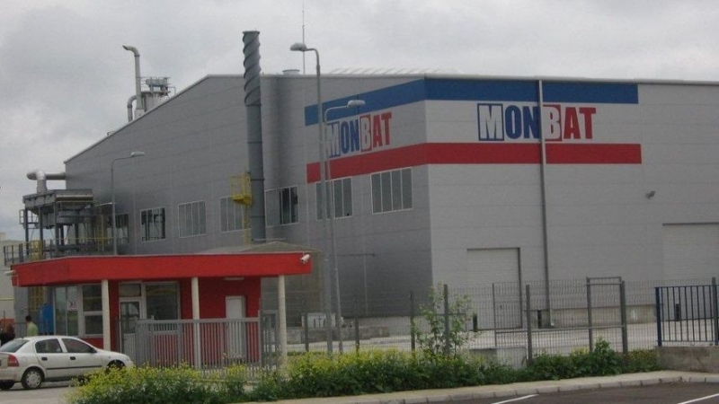 Производителят на акумулатори Монбат отчита значително по ниски финансови резултати за