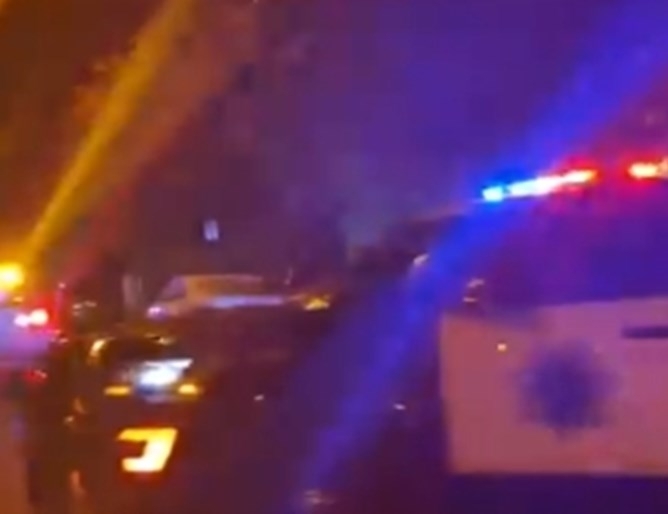 Двама души са починали при нападение с нож в църква