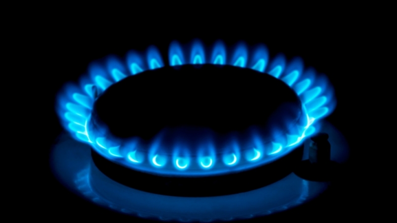 По-евтин природен газ от днес. Цената на горивото пада с