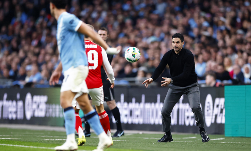 Дъжд от голове в Лисабон