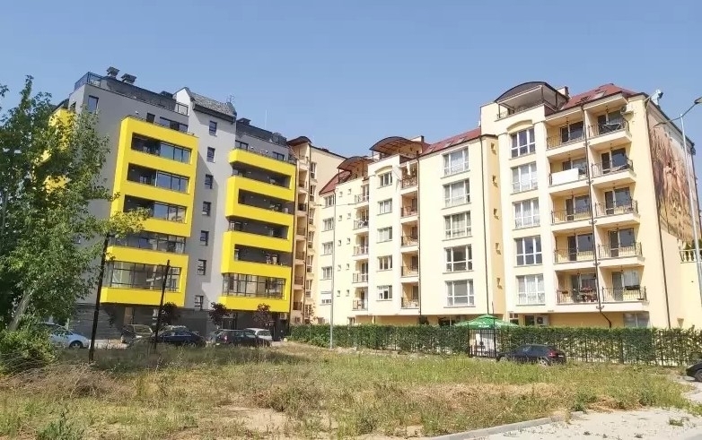 Независимо че броят на имотните сделки намалява а пазарната еуфория