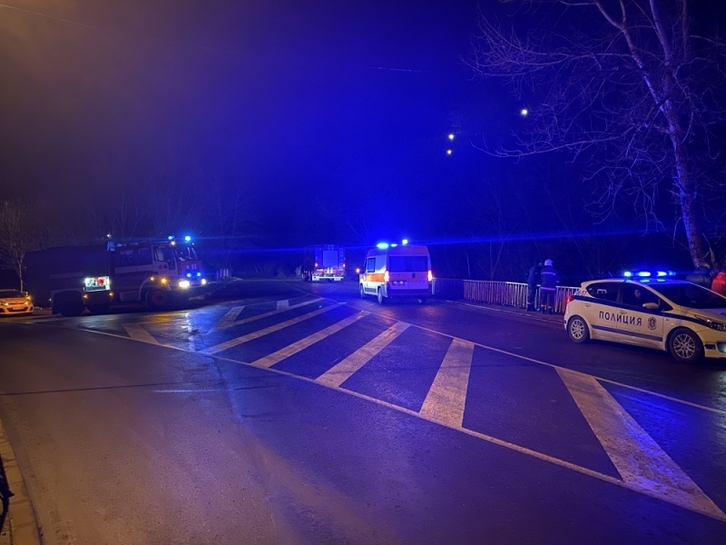 Полицаи са намерили шофьора скочил с джипа си в коритото