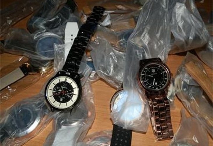 В контейнер с дрехи от Китай и получател българска фирма