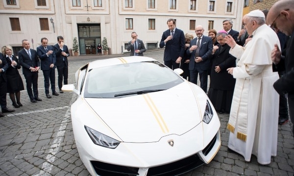 Известната италианска компания за производство на луксозни автомобили Ламборгини изработи