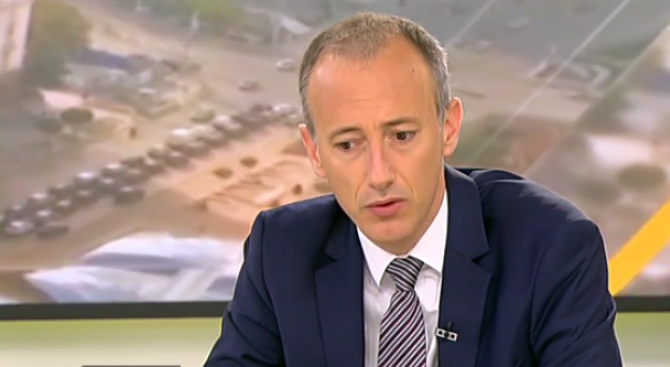 Има недостиг на учители В момента се търсят 650 учители