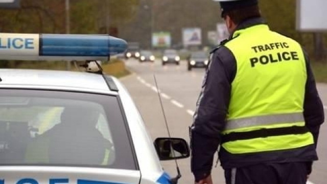 Полицията е заловила шофьор без книжка на път във врачанското