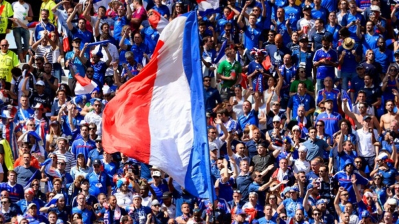 Стадионите във Франция отварят врати за феновете от 11 юли
