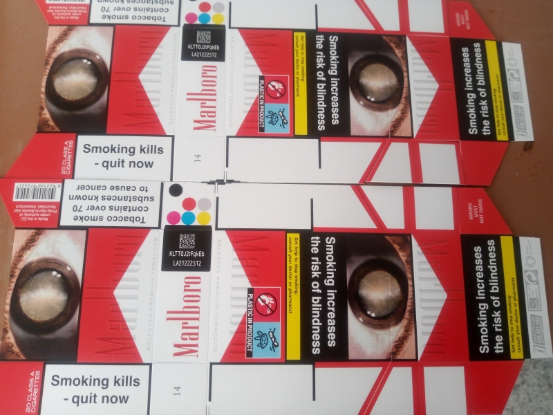 Митнически служители задържаха 960 000 броя заготовки за кутии за