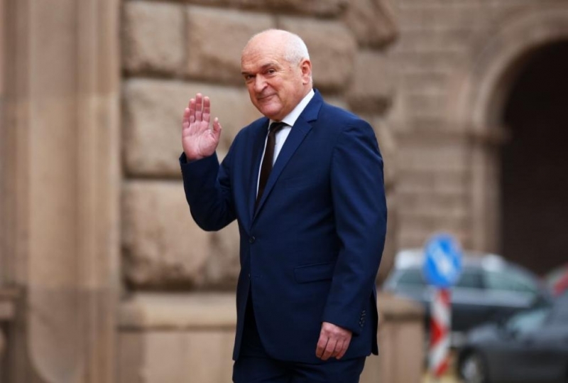 Държавният глава Илияна Йотова се срещна на Дондуков 2 с