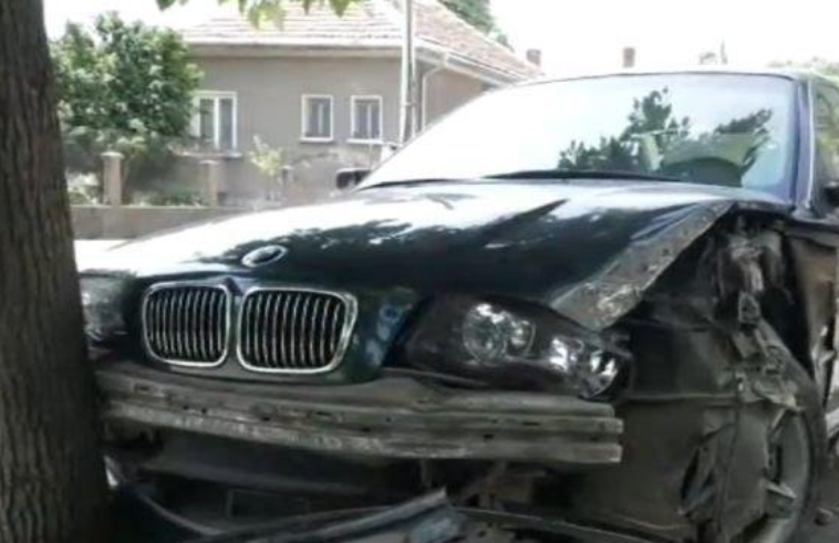 Италианец катастрофира в Труд съобщиха от МВР Инцидентът е станал