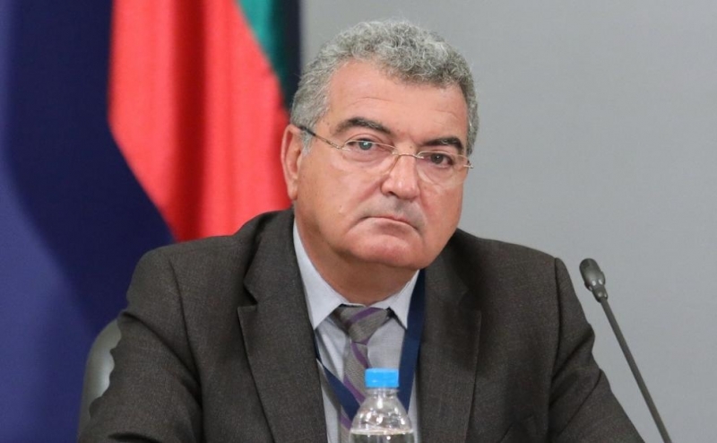 Директорът на Столичната регионална здравна инспекция Данчо Пенчев е подал