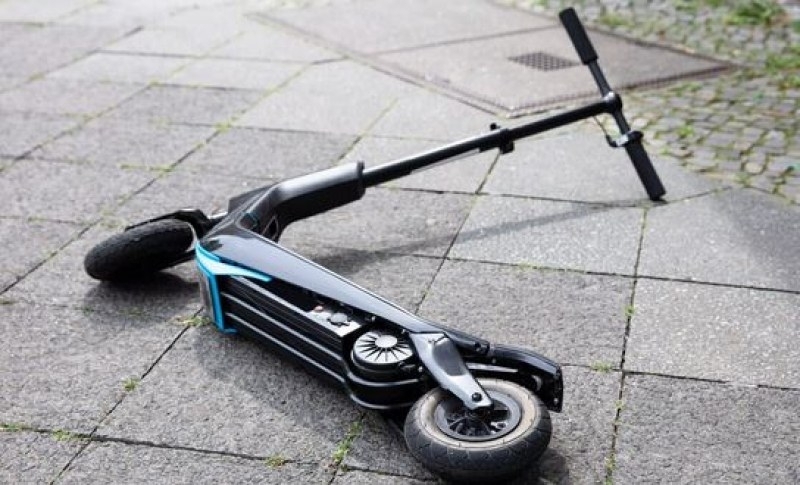 Дете е в болница след като бе пометено от кола