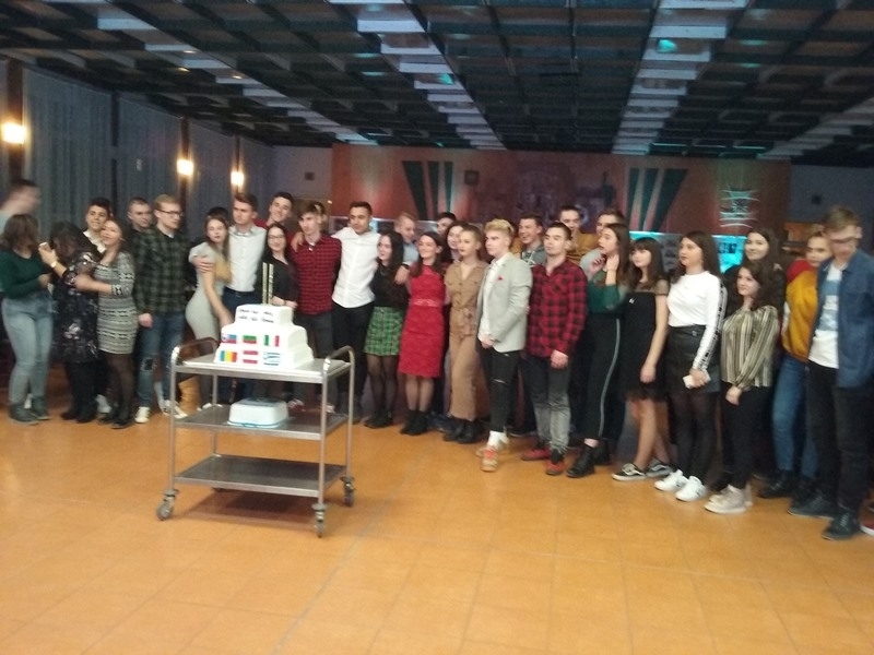 През настоящата учебна година СУ Христо Ботев отново работи по