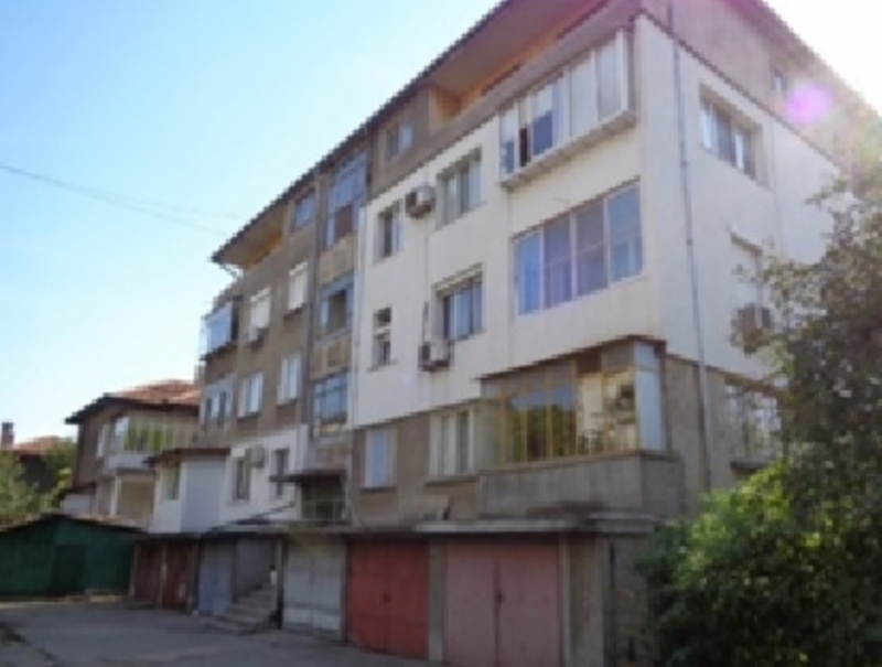 Частен съдебен изпълнител сложи на тезгяха тристаен апартамент във Видин