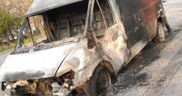 Бандит драсна клечката на буса на жена от Видин в Монтанско, хванаха го