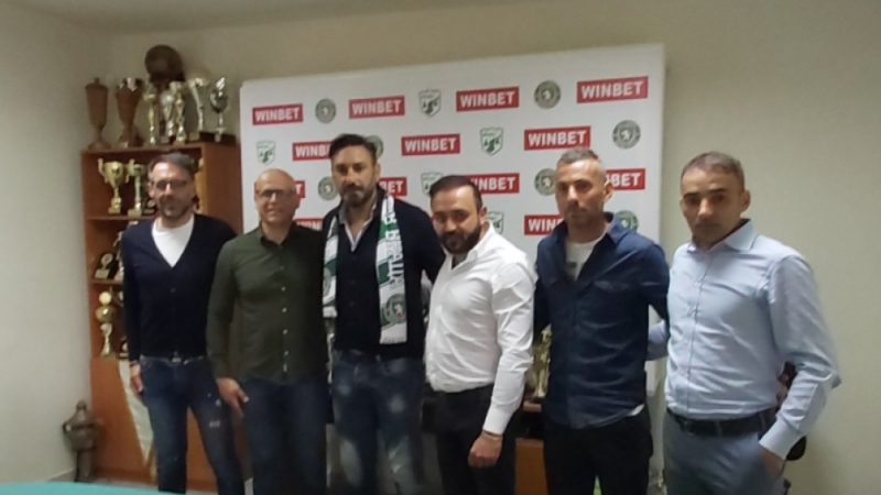 Ботев Враца играе утре най важният мач в настоящото футболно първенство Ако