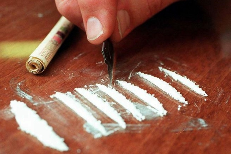 Надрусан шофьор от Лом блъснал паркиран лек автомобил и избягал