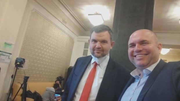 Владислав Панев е подал оставка като зам председател на парламентарната група