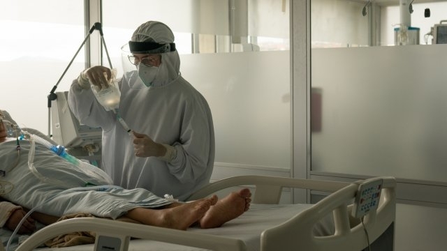 Вкараха врачанка, заразена с коронавирус в болница в София