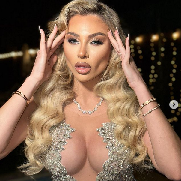 Клоуи Терае е наша слабост от известно време насам Хайде не