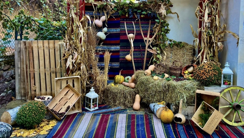 Красив есенен кът за снимки подредиха във Вършец Той се