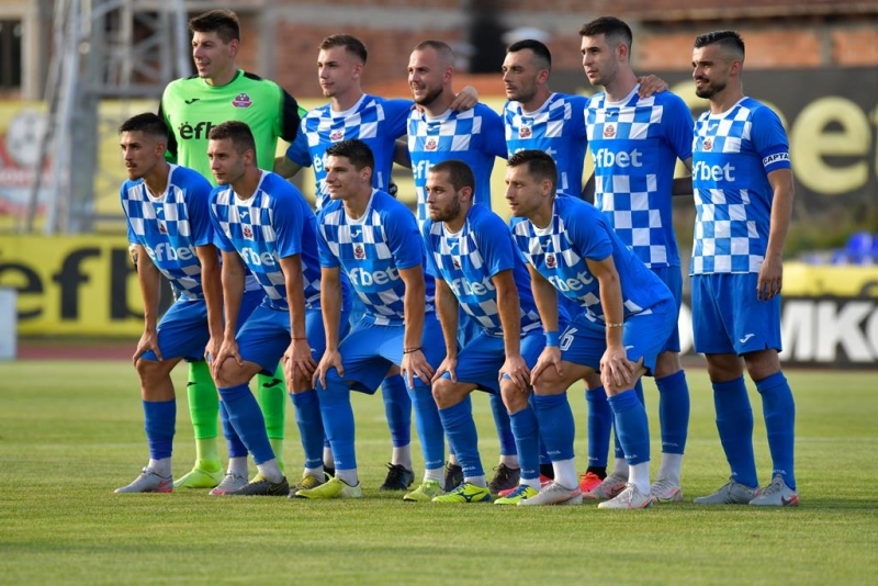 Монтана и 12 ия в украинската Висша лига Ингулец Петрово завършиха