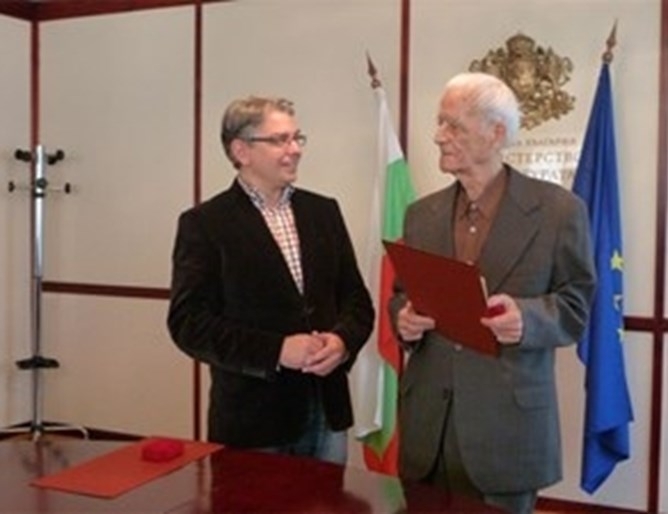 На 93 годишна възраст почина големият български режисьор и сценарист Димитър