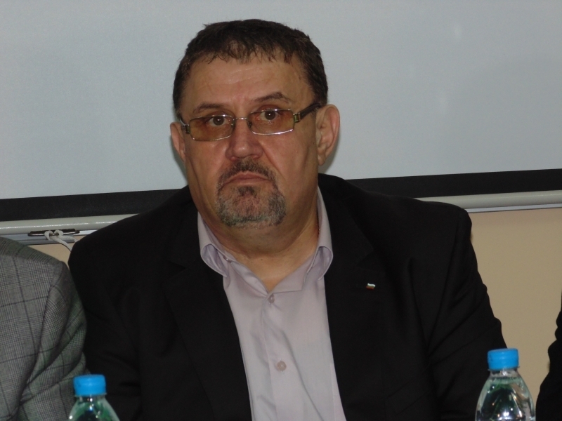 Врачанският бизнесмен Веселин Стоянов съди общинския съветник и лидер на