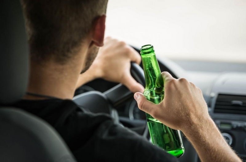 Шофьор употребил порядъчно количество алкохол е хванат в Стражица съобщиха от