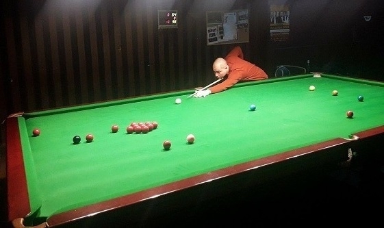 Клуб по снукър Мездра 2013 проведе през почивните дни шестия