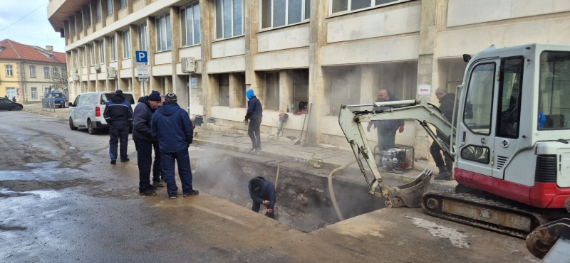 Заради авария: Центърът на Враца е без парно и топла вода, вижте докога