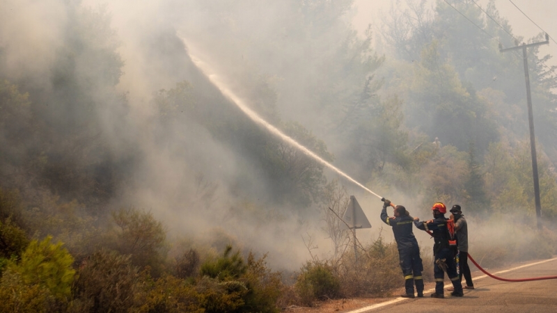 Повече от 20 000 души са били принудени да напуснат