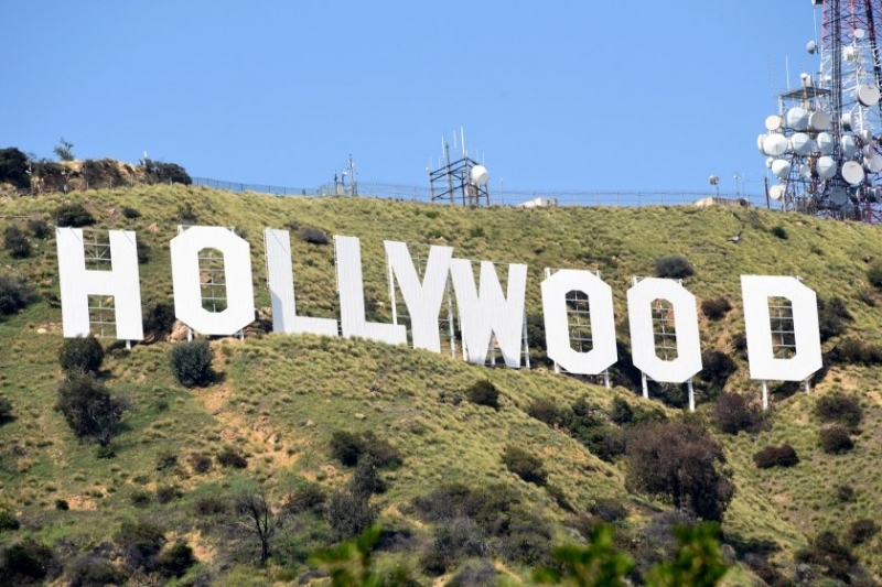 Холивуд спира заснемането на повечето филми поне до средата на