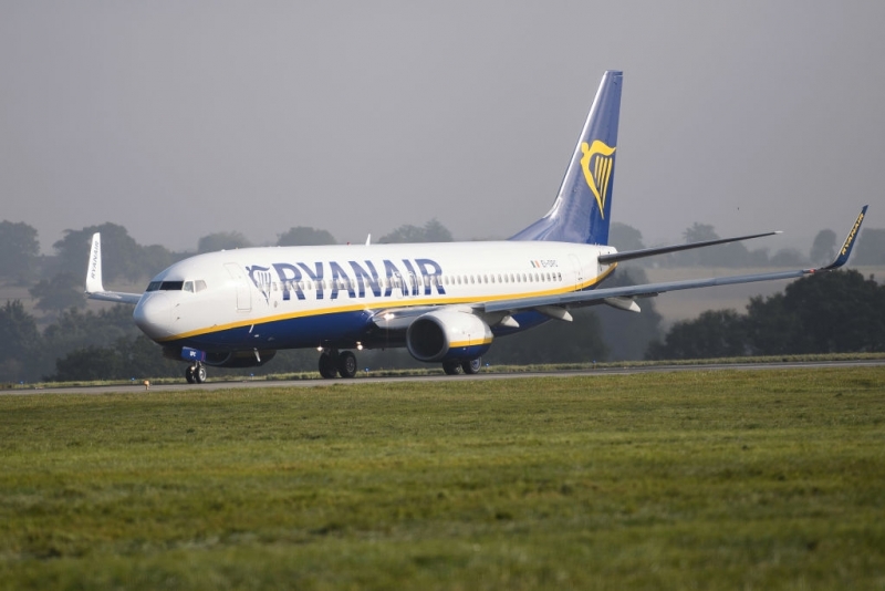 Една от водещите нискотарифни авиолинии в Европа Ryanair търси
