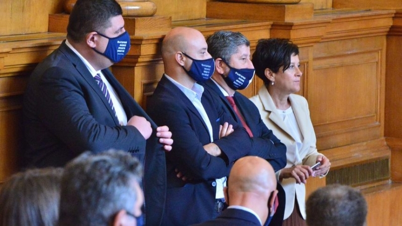 Парламентарната група на Демократична България обърна хода на преговорите за