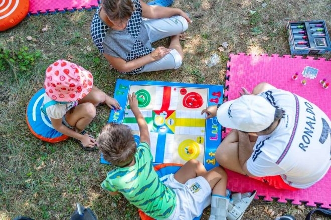 Деца се забавляваха с родителите си на Врачански теферич научи