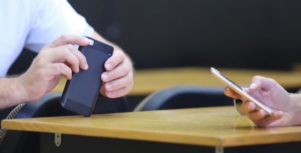 Мобилният оператор Виваком уведоми днес клиентите си че от февруари