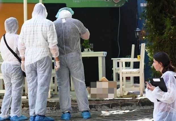 54 годишен мъж застреля жена си в таверна край гръцкия град