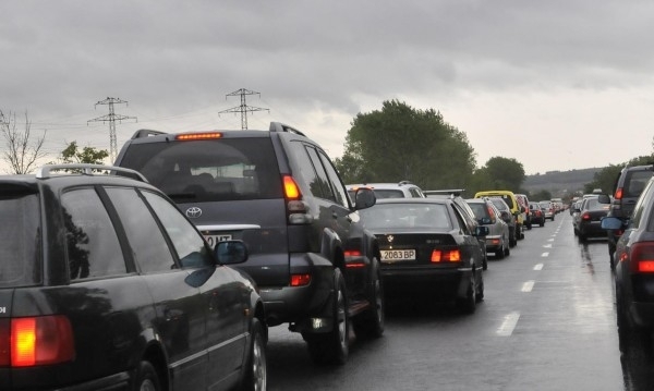 I МЕТЕОРОЛОГИЧНА ОБСТАНОВКА Температурите са в интервала от 2 deg С до 12 deg С Времето