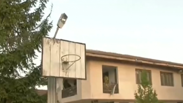 10 годишно момченце е в болница след токов удар на площадка