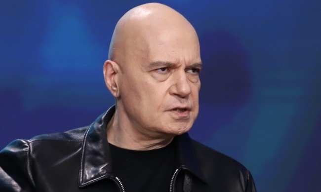 Минути след като президентът Румен Радев отказа да подпише указ