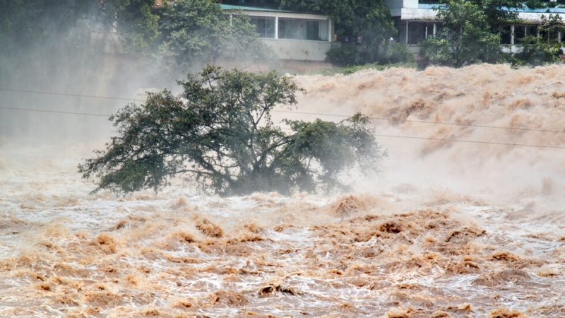 Проливни дъждове предизвикаха големи наводнения в Северна Турция предаде турската