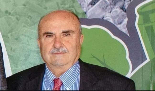 Бившият вицепрезидент на веригата магазини Джъмбо Евангелос Папаевангелу е разследван