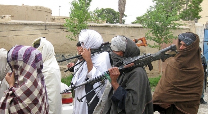 Талибански бунтовници са убили най малко 26 бойци от проправителствена милиция