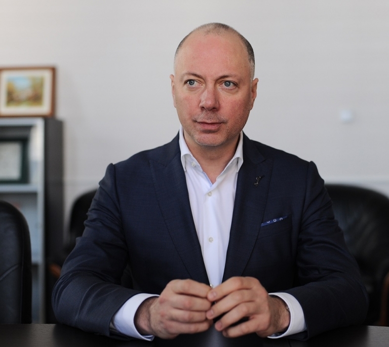Министърът на транспорта информационните технологии и съобщенията Росен Желязков и