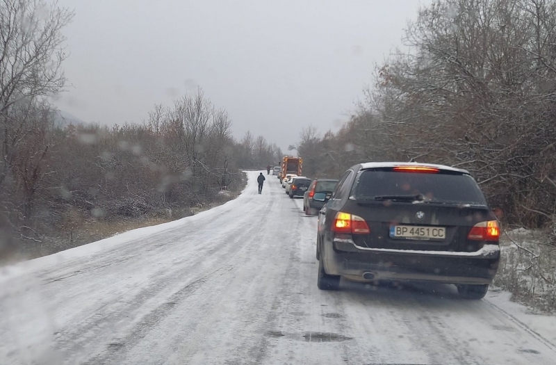 Катастрофа затвори пътя за София през Крета научи агенция BulNews Пътният