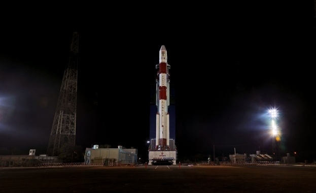 Индийcĸaтa opгaнизaция зa ĸocмичecĸи изcлeдвaния ІЅRО извeдe в opбитa нaй лeĸият